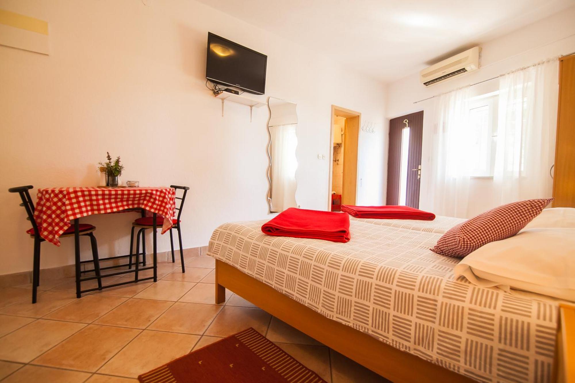 Old Town Accommodation Μπολ Εξωτερικό φωτογραφία