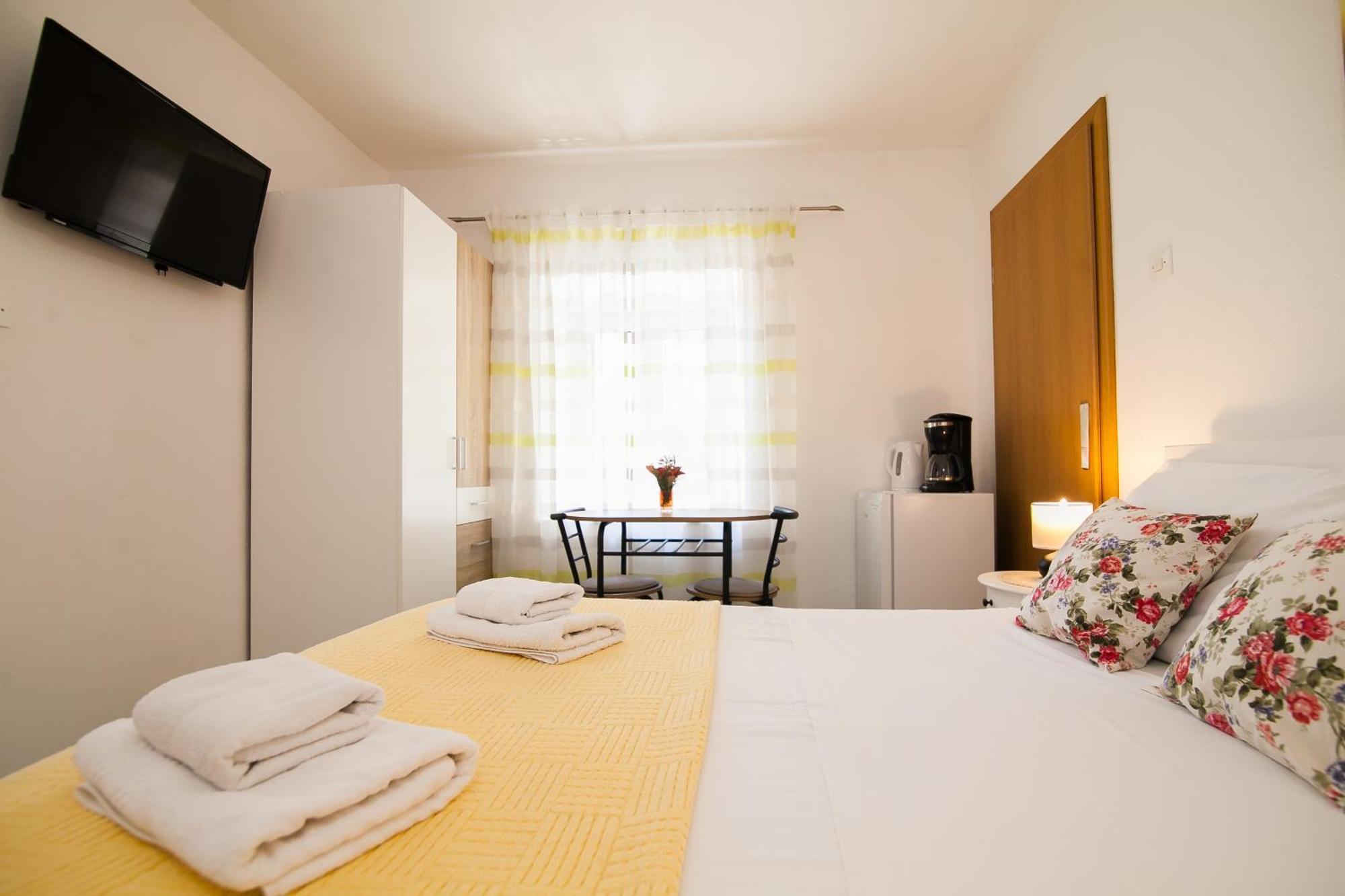 Old Town Accommodation Μπολ Εξωτερικό φωτογραφία