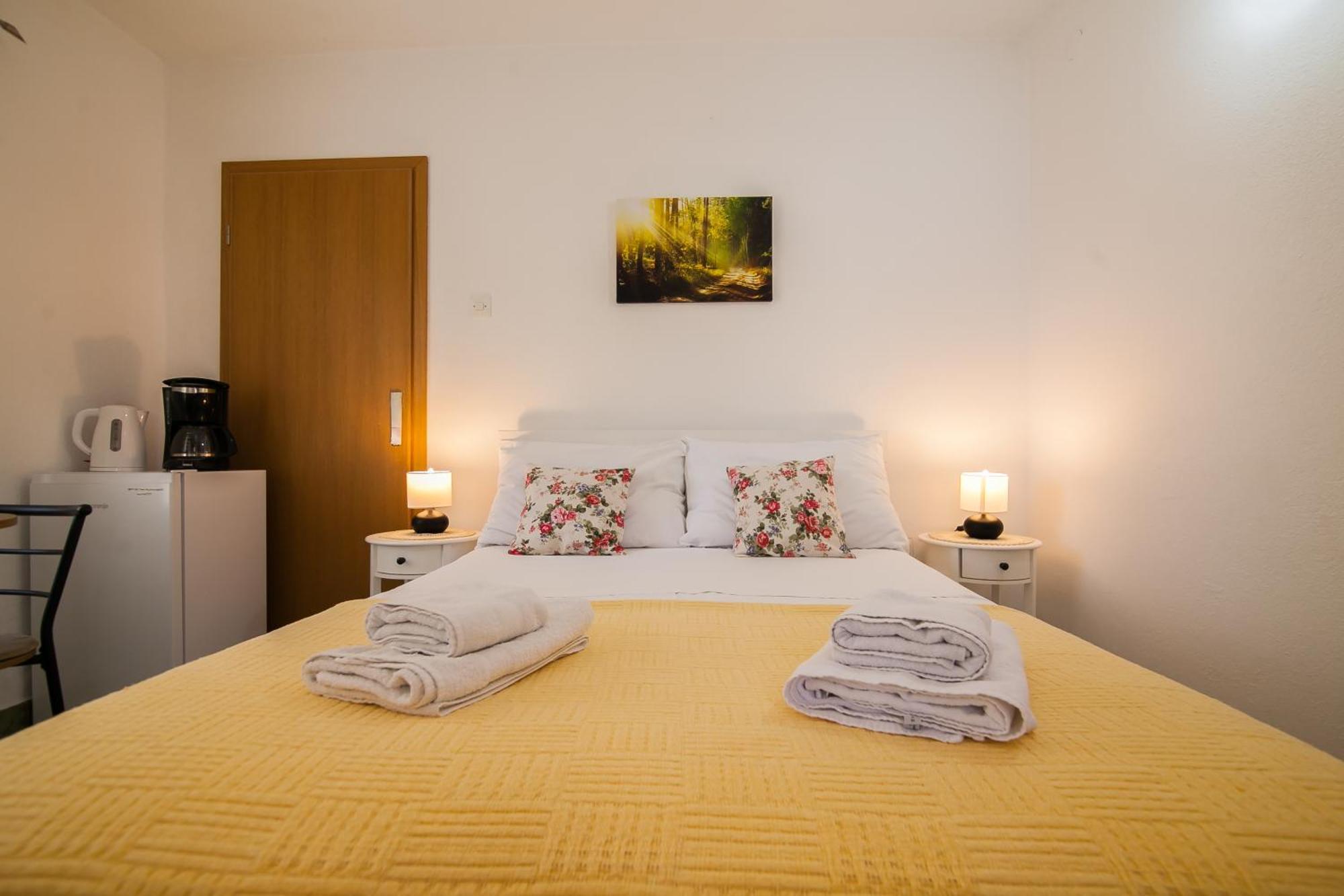 Old Town Accommodation Μπολ Εξωτερικό φωτογραφία