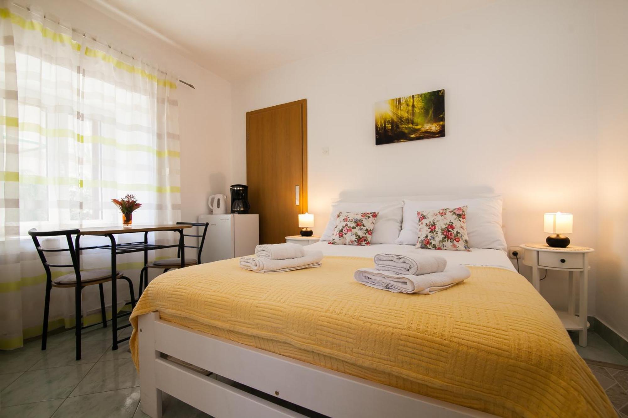 Old Town Accommodation Μπολ Εξωτερικό φωτογραφία